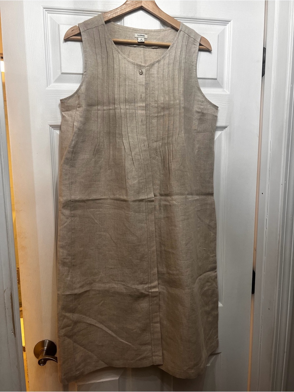 L.L. Bean Beige Sleeveless Linen Pintuck Midi Dress. New without tags